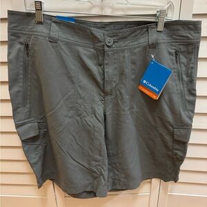 Columbia East Ridge short, size 16, 10” inseam, olive